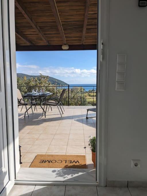 Haus Granes Apartamento Finikounta Exterior foto