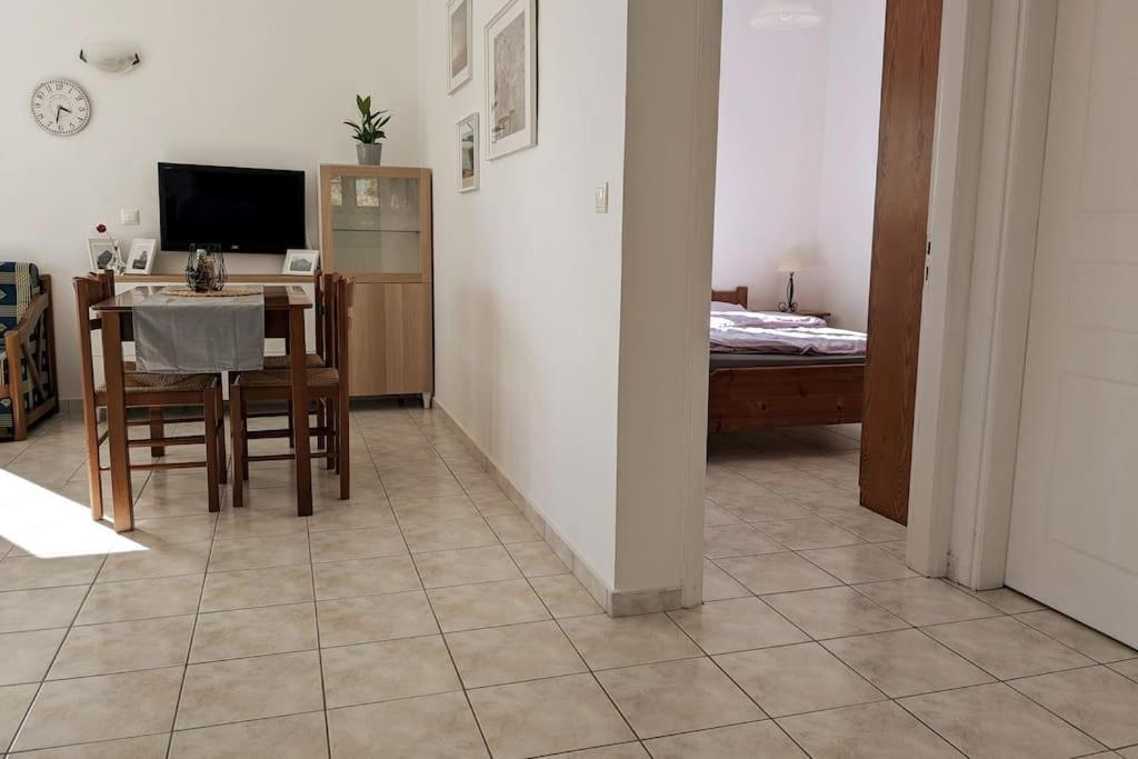 Haus Granes Apartamento Finikounta Exterior foto